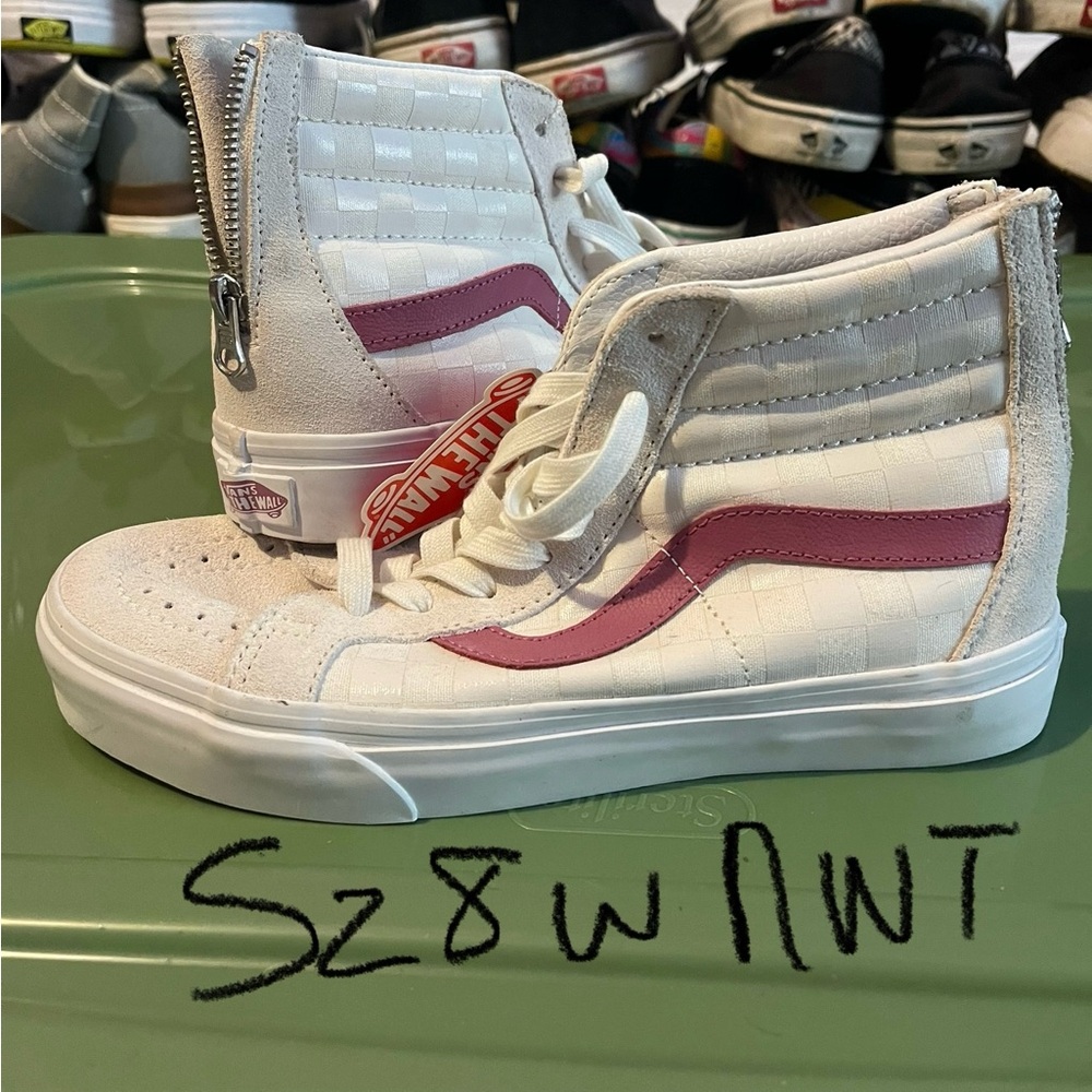 Vans Women's High-Top Sneakers - White and Pink